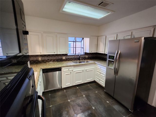 8403 Mullins Drive, Houston, TX 77096