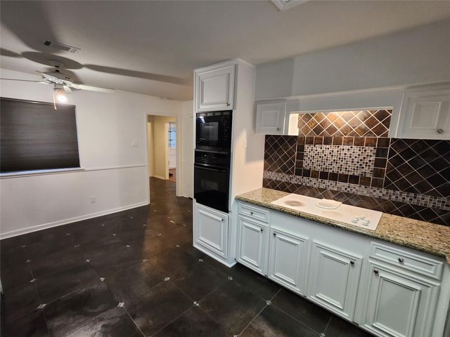 8403 Mullins Drive, Houston, TX 77096