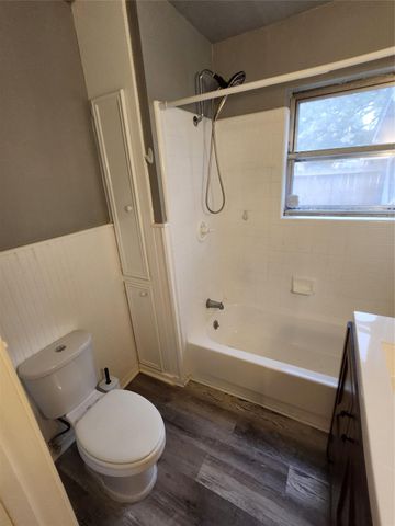 8403 Mullins Drive, Houston, TX 77096