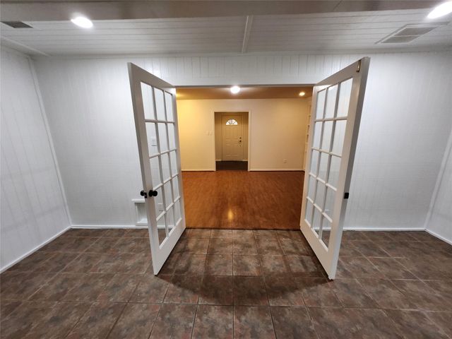 8403 Mullins Drive, Houston, TX 77096