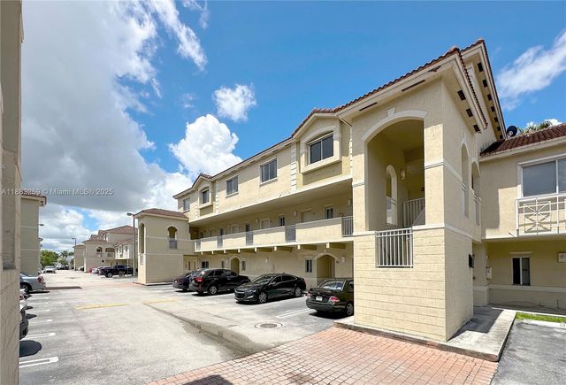 7995 NW 8th St 109C, Miami, FL 33126