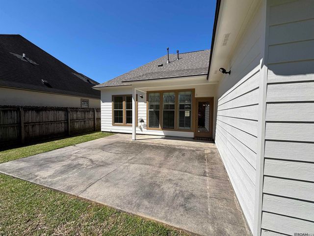 7047 Sweetspire Dr, Baton Rouge, LA 70817