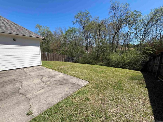 7047 Sweetspire Dr, Baton Rouge, LA 70817