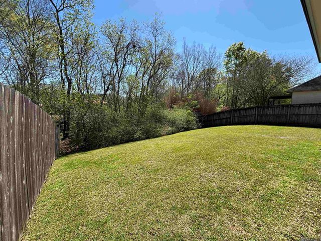 7047 Sweetspire Dr, Baton Rouge, LA 70817