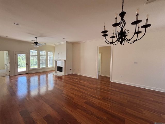 7047 Sweetspire Dr, Baton Rouge, LA 70817