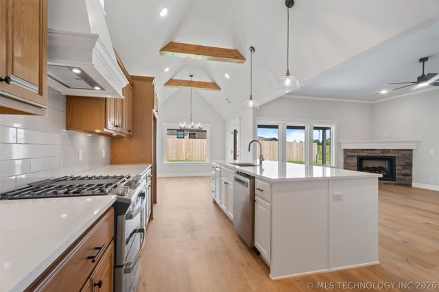 5822 Brandon Court, Bartlesville, OK 74006