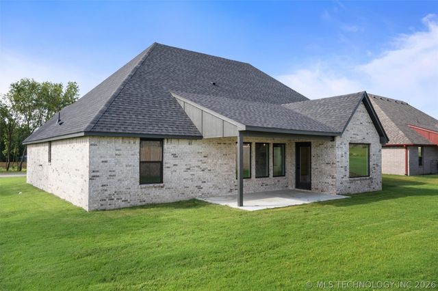 5822 Brandon Court, Bartlesville, OK 74006
