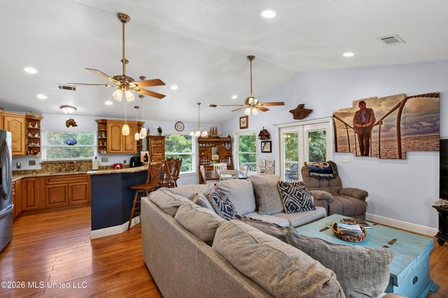 7303 Magnolia Drive, Pass Christian, MS 39571