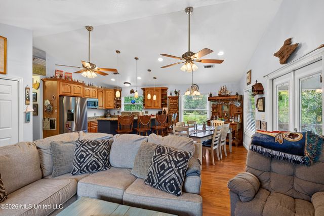 7303 Magnolia Drive, Pass Christian, MS 39571