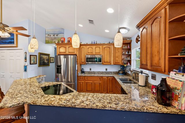 7303 Magnolia Drive, Pass Christian, MS 39571