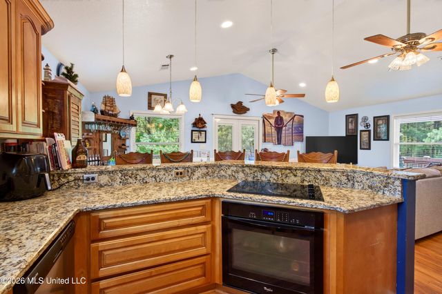 7303 Magnolia Drive, Pass Christian, MS 39571