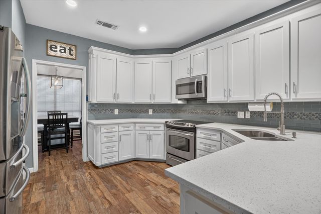 813 Cardinal Ridge Road, Burleson, TX 76028