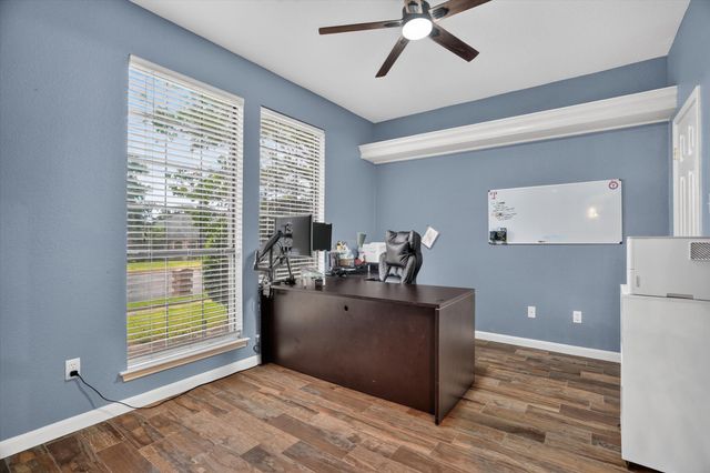 813 Cardinal Ridge Road, Burleson, TX 76028
