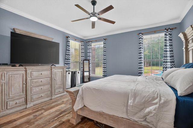 813 Cardinal Ridge Road, Burleson, TX 76028