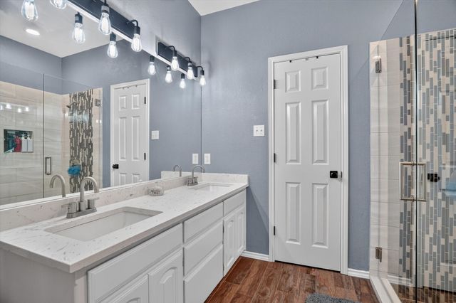 813 Cardinal Ridge Road, Burleson, TX 76028