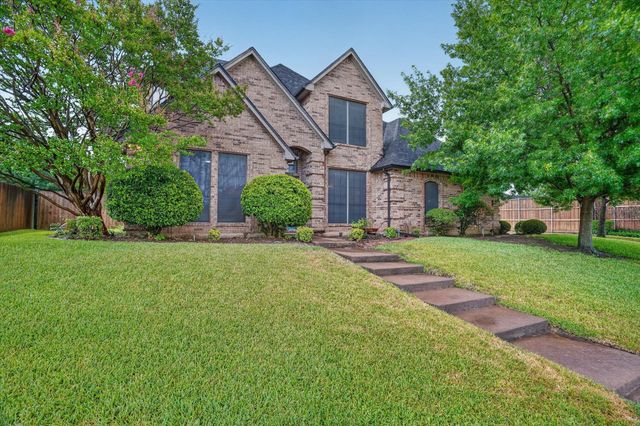 813 Cardinal Ridge Road, Burleson, TX 76028