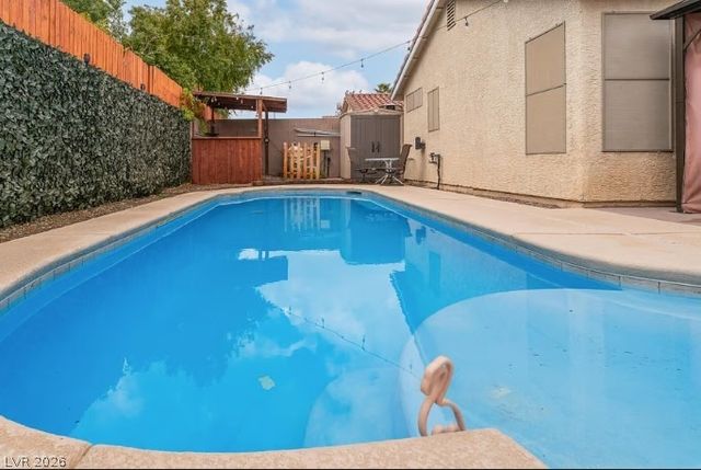 6669 Lucky Strike Way, Las Vegas, NV 89108