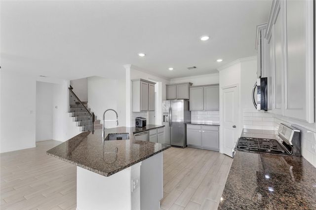 9818 Colonial Downs Drive, Mont Belvieu, TX 77523