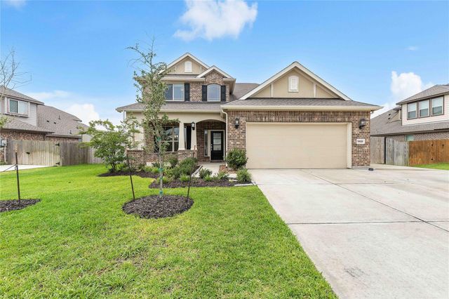 9818 Colonial Downs Drive, Mont Belvieu, TX 77523