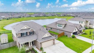 9818 Colonial Downs Drive, Mont Belvieu, TX 77523