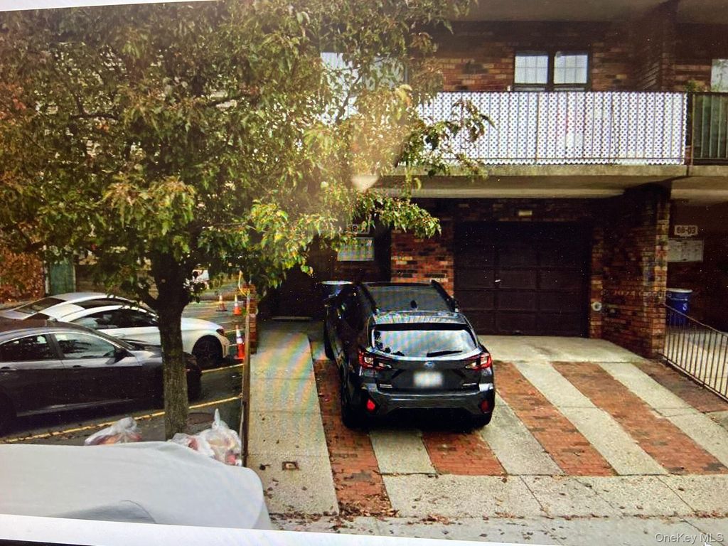 68-01 242nd Street 29E, Douglaston, NY 11362 — exterior