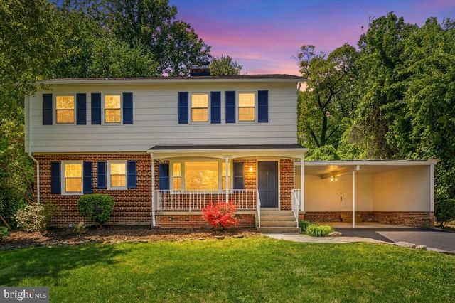 10705 OAK PL, Fairfax, VA 22030