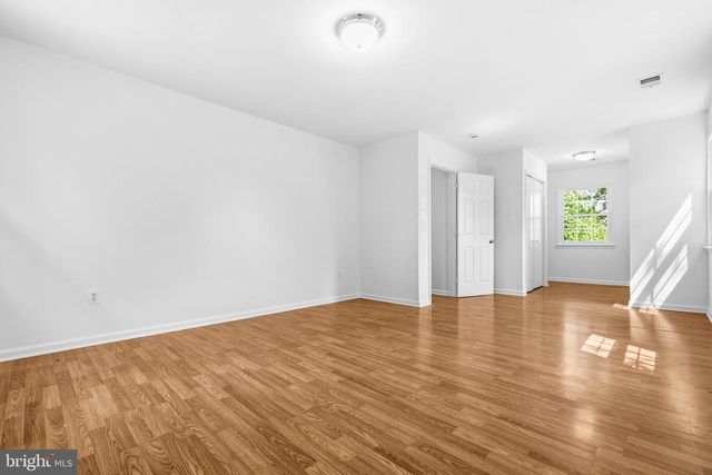 10705 OAK PL, Fairfax, VA 22030