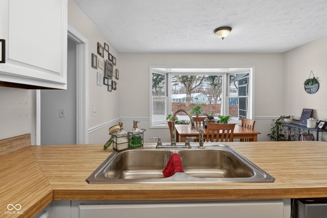 1312 W Country Club Road, Connersville, IN 47331