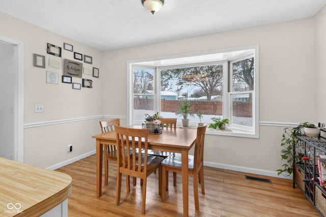 1312 W Country Club Road, Connersville, IN 47331