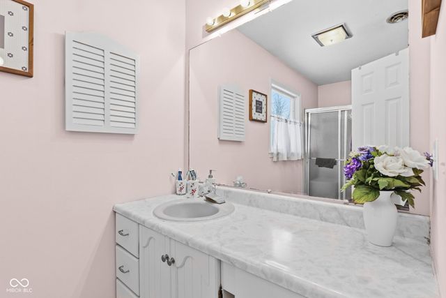 1312 W Country Club Road, Connersville, IN 47331