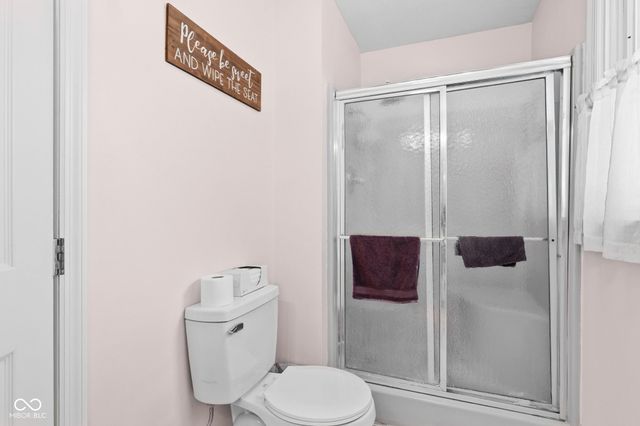 1312 W Country Club Road, Connersville, IN 47331