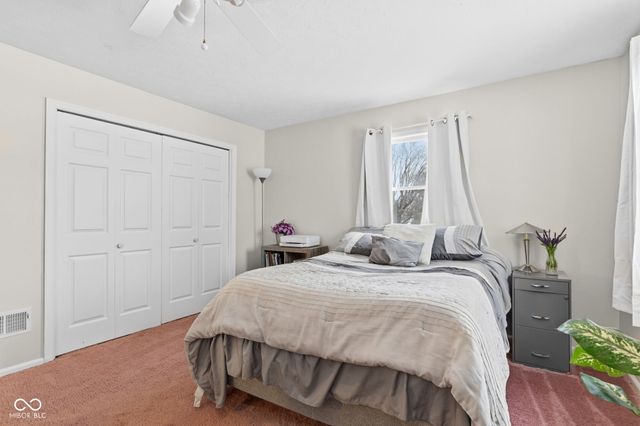 1312 W Country Club Road, Connersville, IN 47331