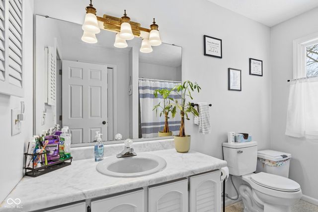 1312 W Country Club Road, Connersville, IN 47331