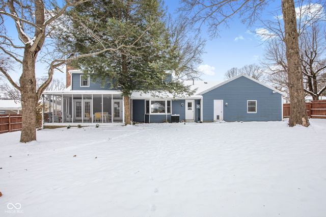 1312 W Country Club Road, Connersville, IN 47331