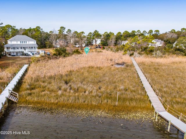 1065 Chadwick Shores Drive, Sneads Ferry, NC 28460