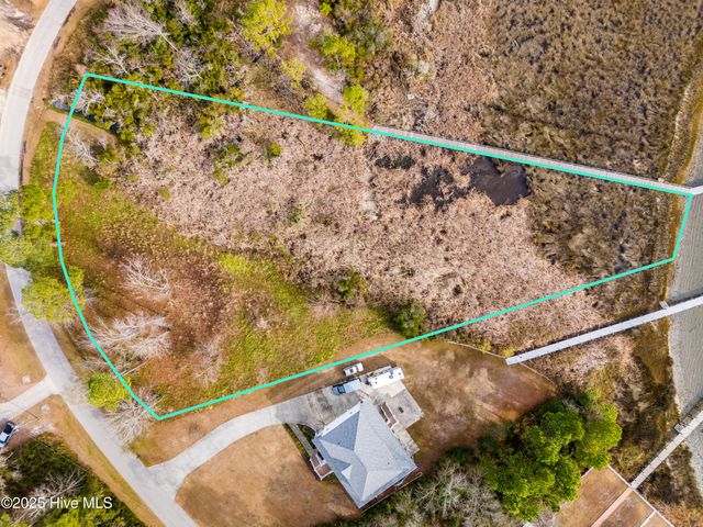 1065 Chadwick Shores Drive, Sneads Ferry, NC 28460