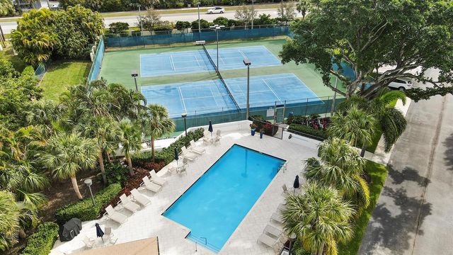 12 Grand Bay Circle, Juno Beach, FL 33408