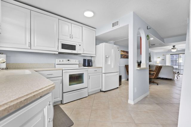 1300 Seaway Drive 7, Fort Pierce, FL 34949