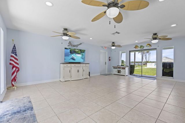 1300 Seaway Drive 7, Fort Pierce, FL 34949