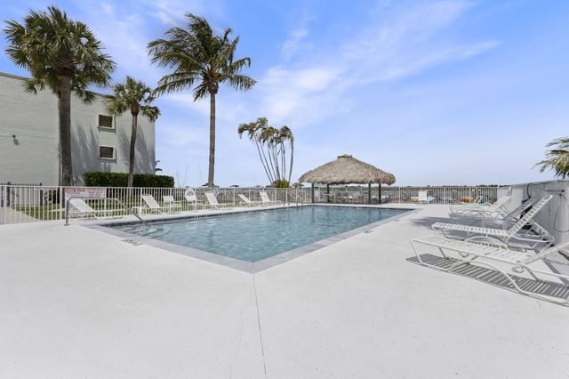 1300 Seaway Drive 7, Fort Pierce, FL 34949