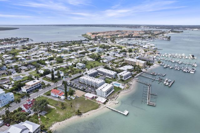 1300 Seaway Drive 7, Fort Pierce, FL 34949