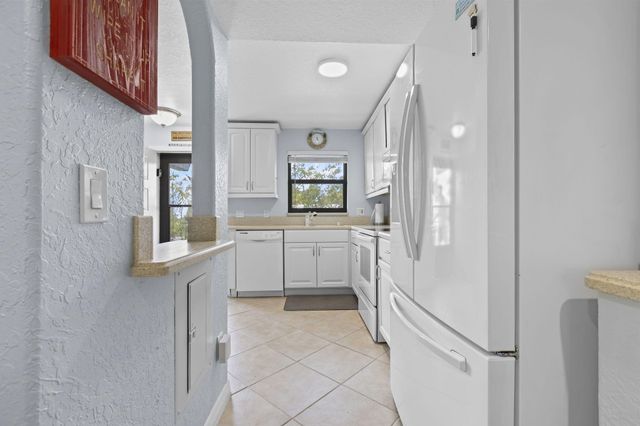 1300 Seaway Drive 7, Fort Pierce, FL 34949