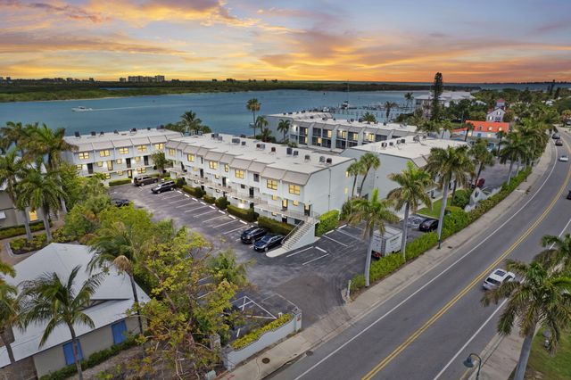 1300 Seaway Drive 7, Fort Pierce, FL 34949
