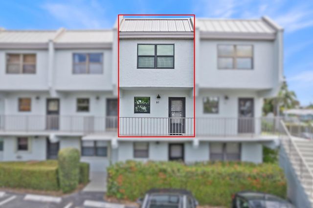 1300 Seaway Drive 7, Fort Pierce, FL 34949