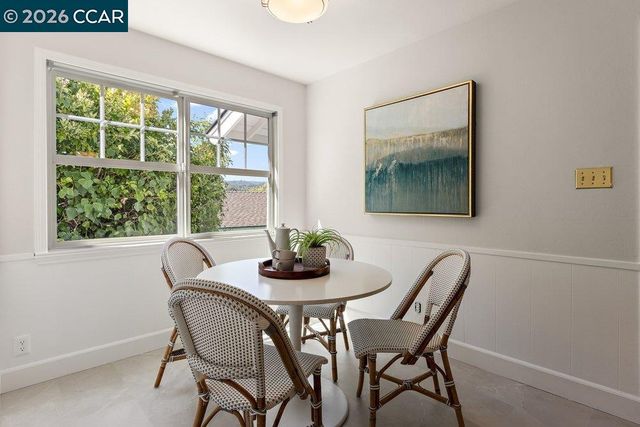 9 Dickenson Drive, Moraga, CA 94556