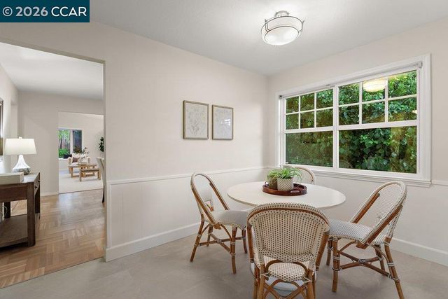 9 Dickenson Drive, Moraga, CA 94556