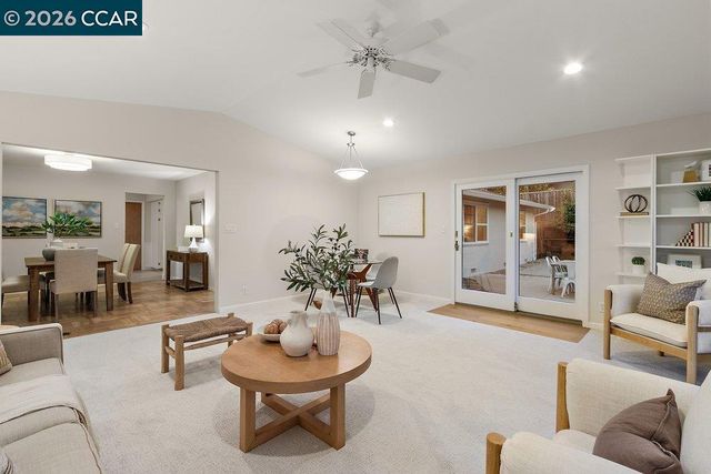 9 Dickenson Drive, Moraga, CA 94556