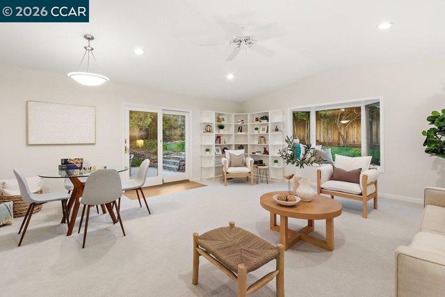9 Dickenson Drive, Moraga, CA 94556