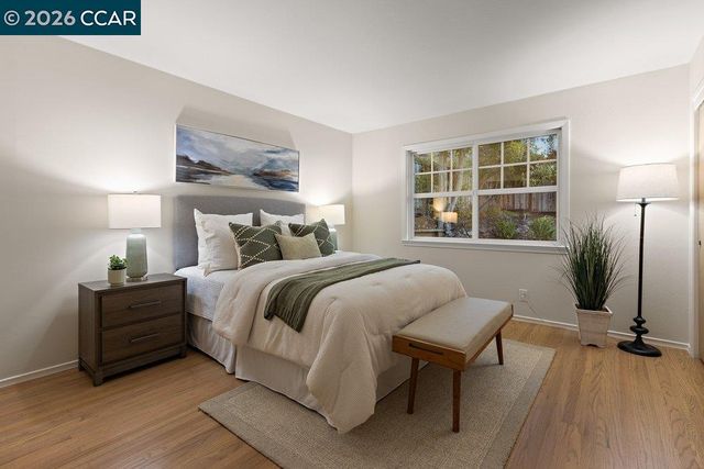 9 Dickenson Drive, Moraga, CA 94556