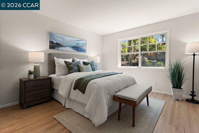 9 Dickenson Drive, Moraga, CA 94556